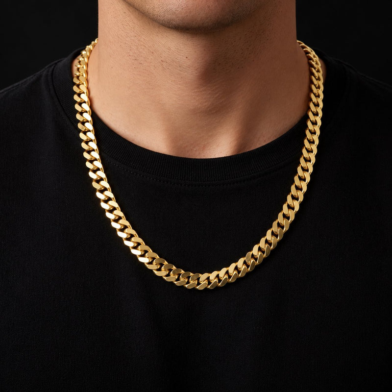 Cadena cubana de oro de 8 mm puesta sobre el cuello, DP&C Joyas