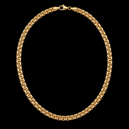Cadena de oro tejido chino de 5 mm en vista completa sobre fondo negro, DP&C Joyas
