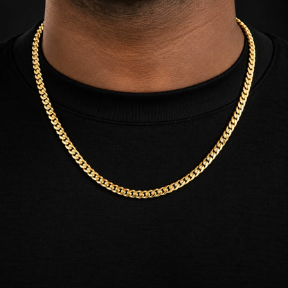 Cadena cubana de oro de 6 mm puesta sobre el cuello, DP&C Joyas