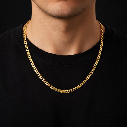 Cadena cubana de oro de 5 mm puesta sobre el cuello, DP&C Joyas