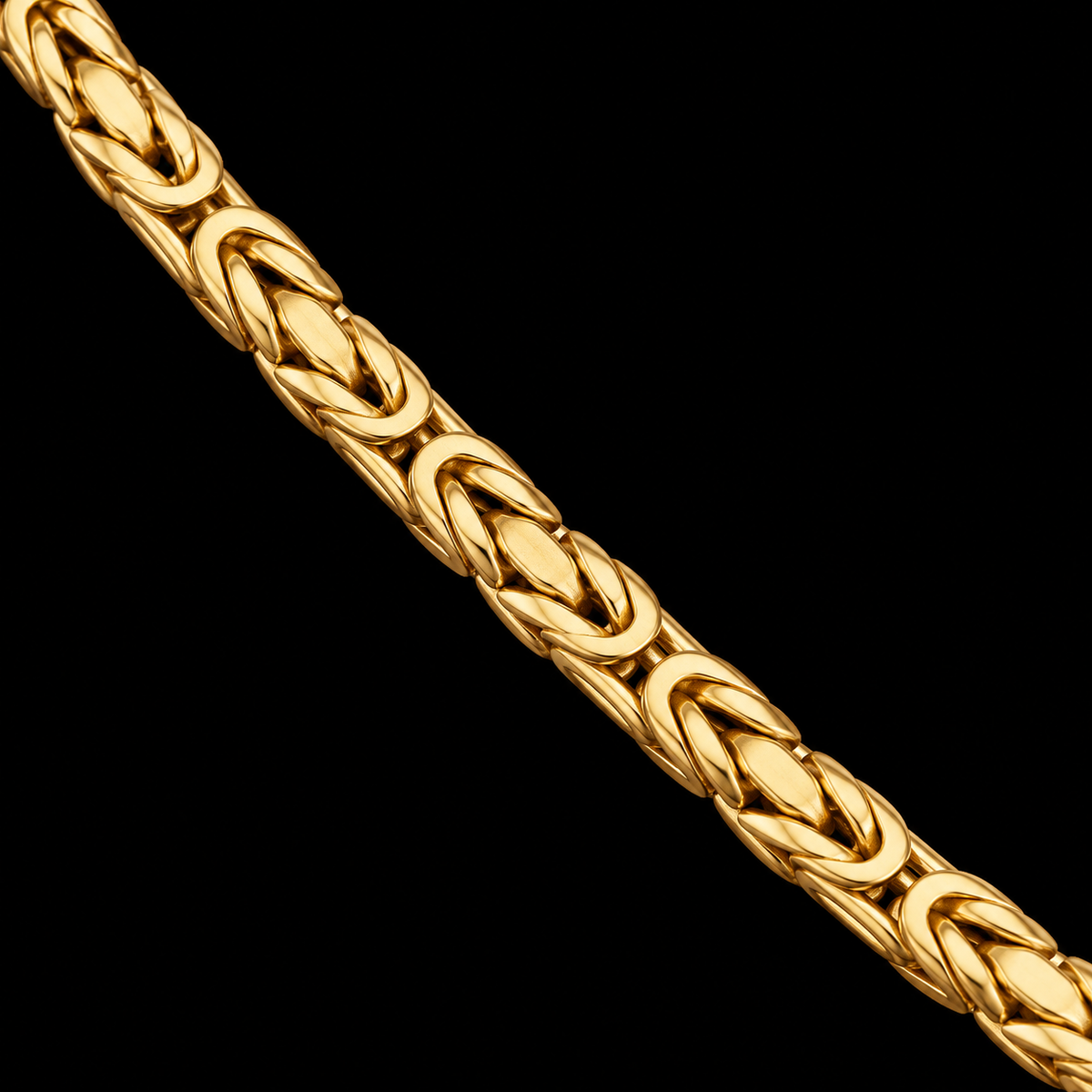 Detalle macro del tejido bizantina de la cadena de oro de 2 mm, DP&C Joyas