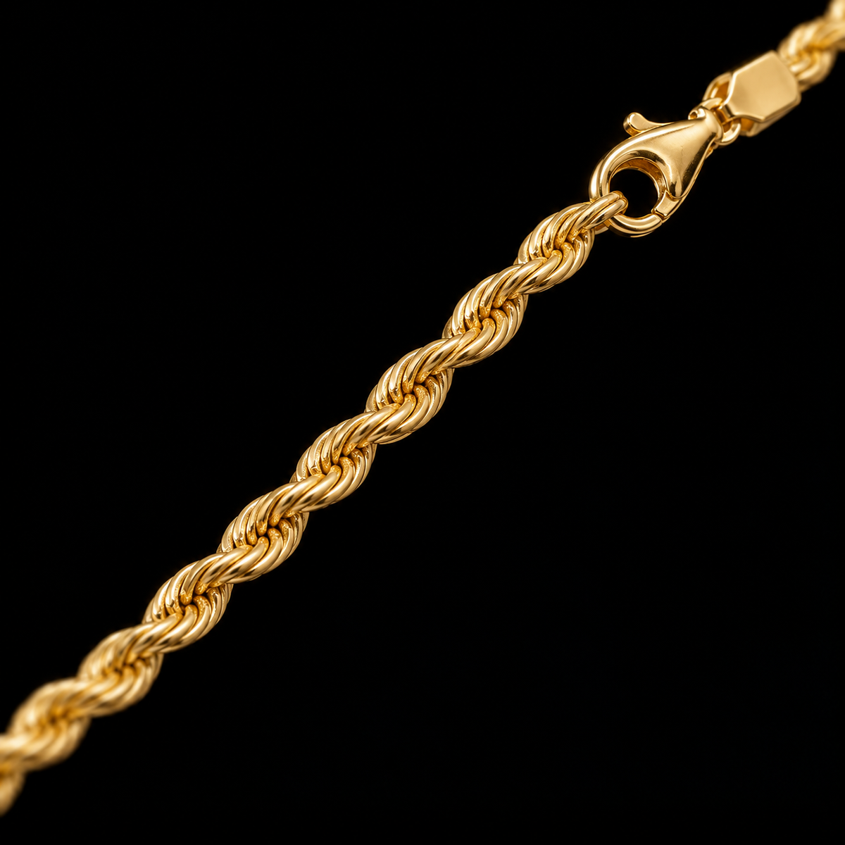 Detalle macro del tejido torsal del pulso de oro de 2 mm, DP&C Joyas